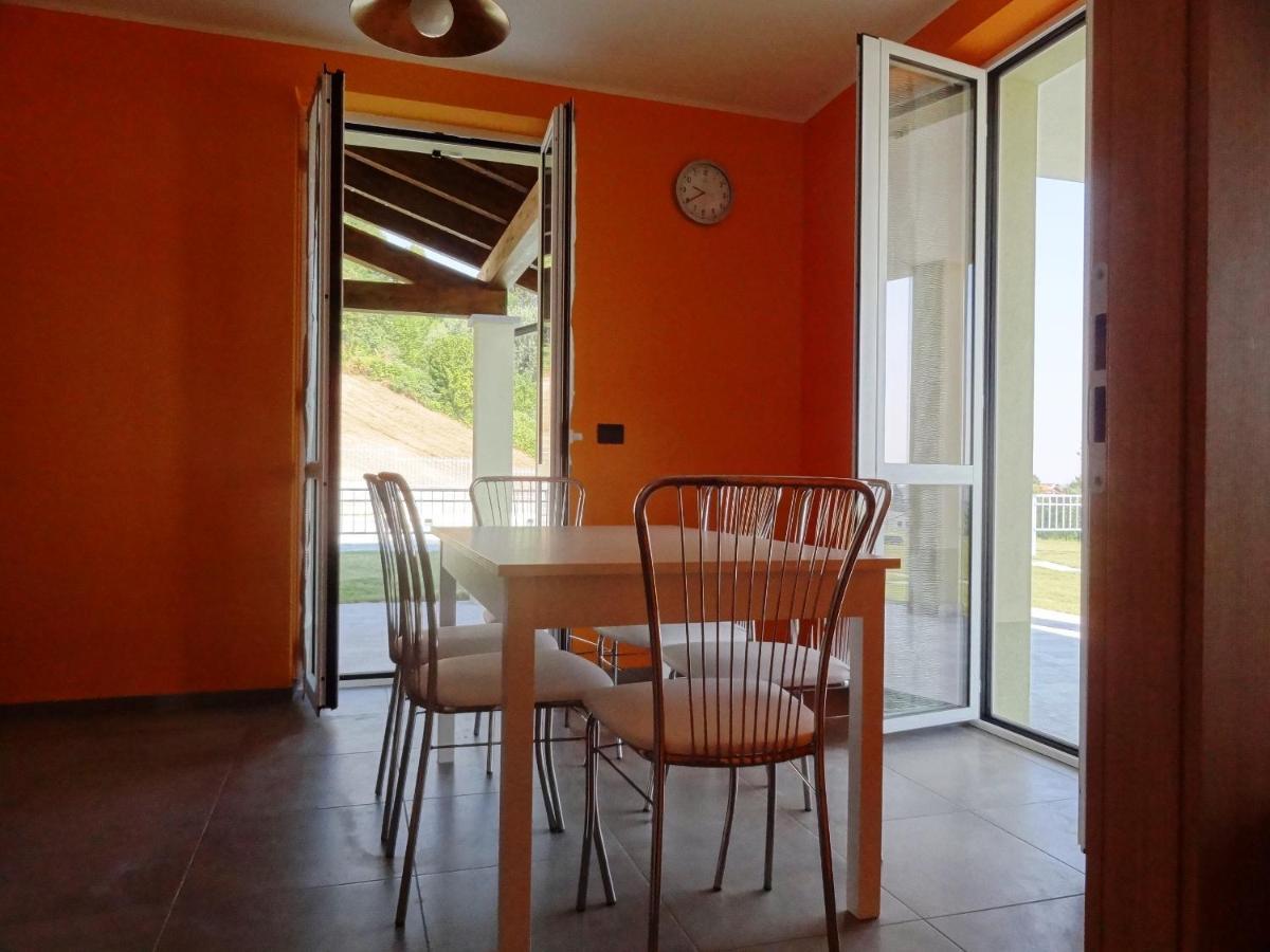 Ferienwohnung "El Fiu" Agliano Terme Exterior foto