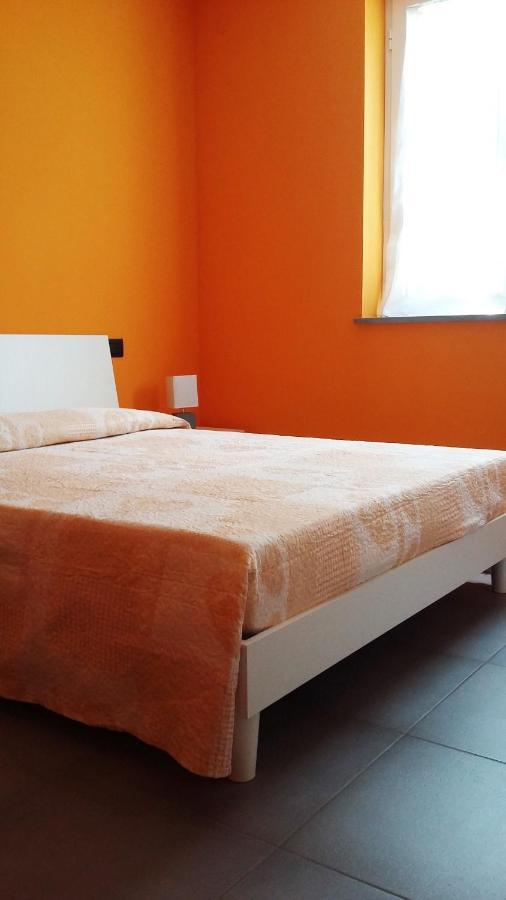 Ferienwohnung "El Fiu" Agliano Terme Exterior foto