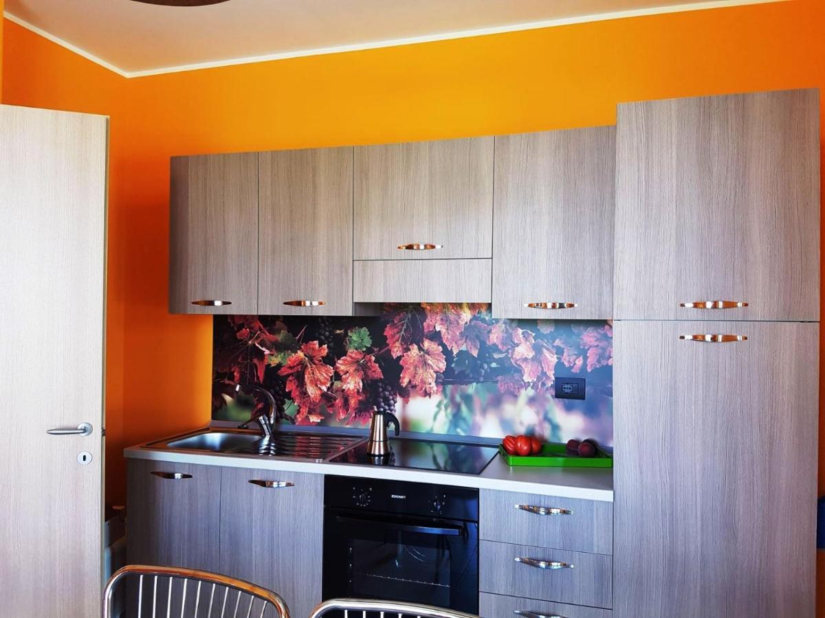 Ferienwohnung "El Fiu" Agliano Terme Exterior foto